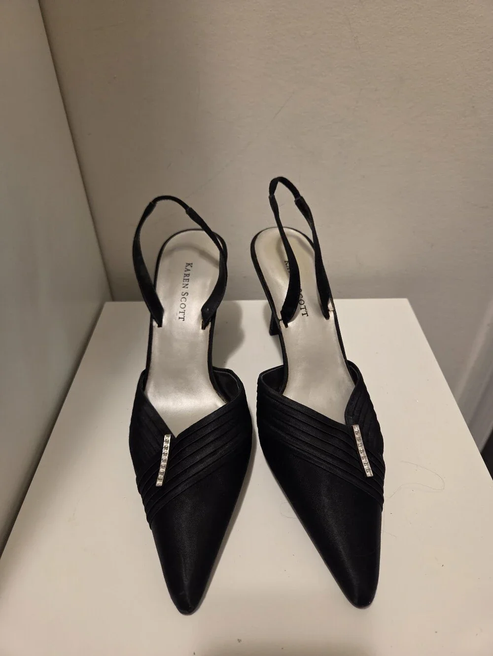 Karen Scott Black Satin Pointed Slingback Heels with Rhinestone Accent Size 8M.